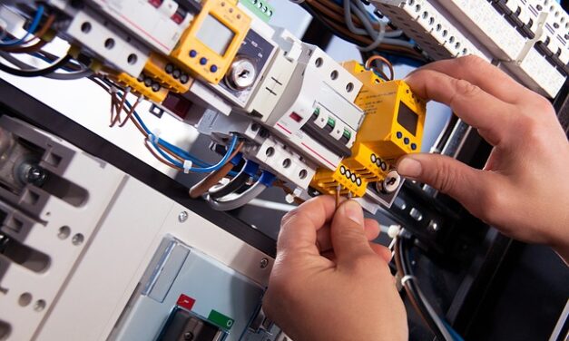 ELEE0109 – Muntatge i manteniment d’instal·lacions elèctriques de baixa tensió (Certificat de Professionalitat – Nivell II)